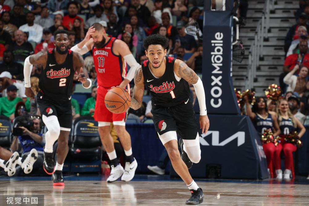 并运营大型 并运营大型