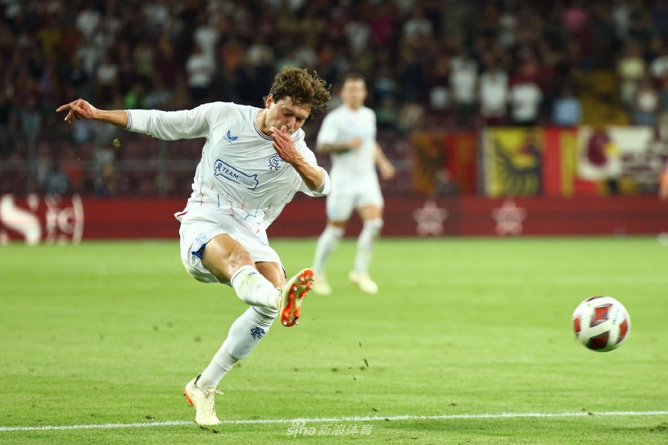 路稳步推进 路稳步推进